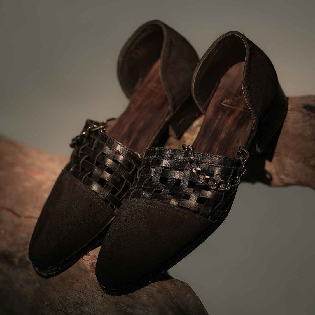 Black Woven Chain Detail Loafers for Men – Textured Front Slip-On Shoes