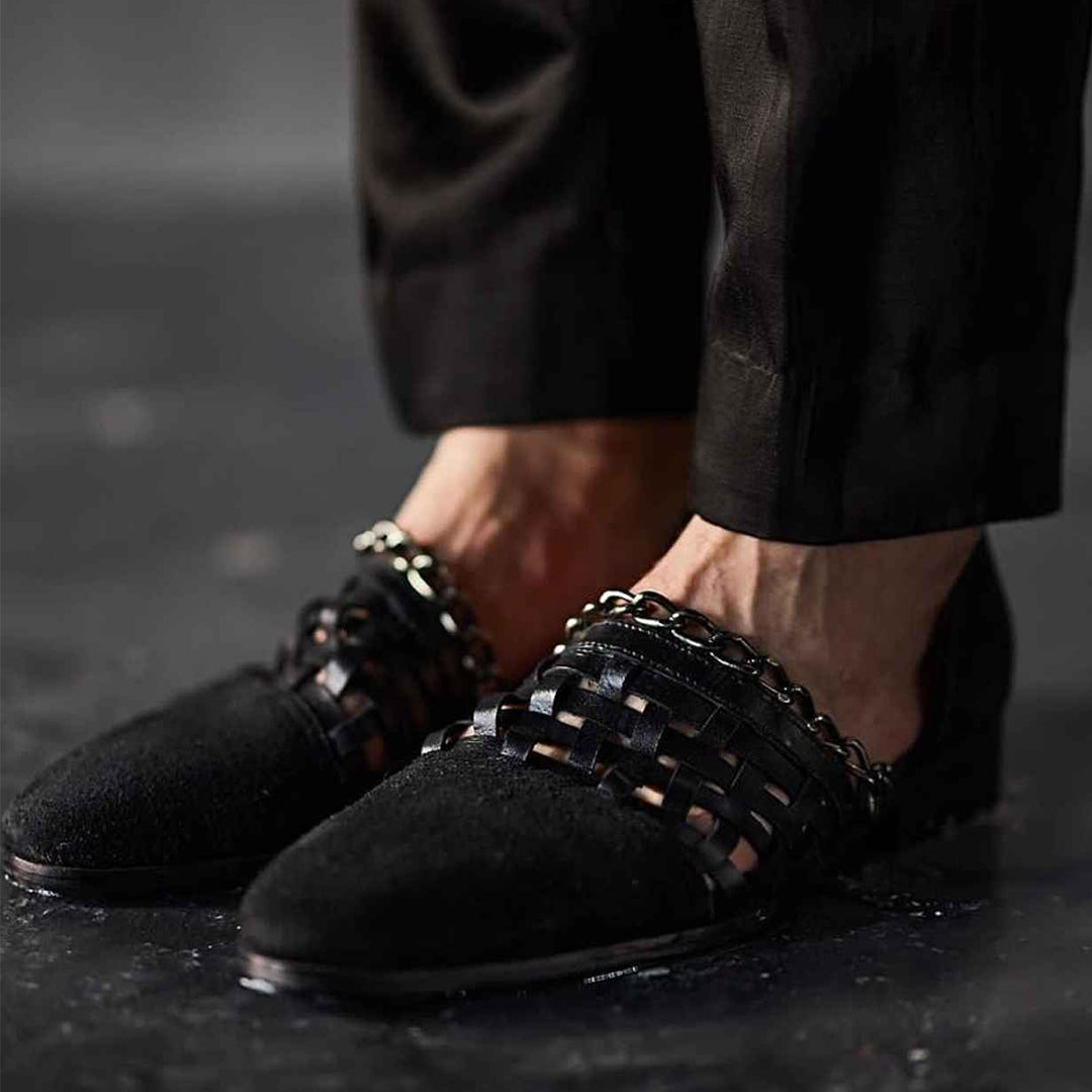 Black Woven Chain Detail Loafers for Men – Textured Front Slip-On Shoes